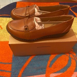 Women’s brand new Clark’s